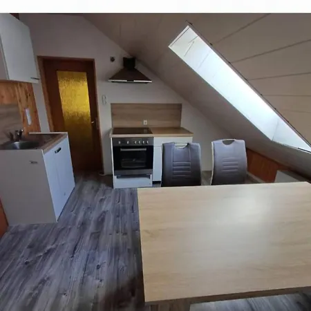 Apartment Hopfach Dachwohnung Wolpertshausen